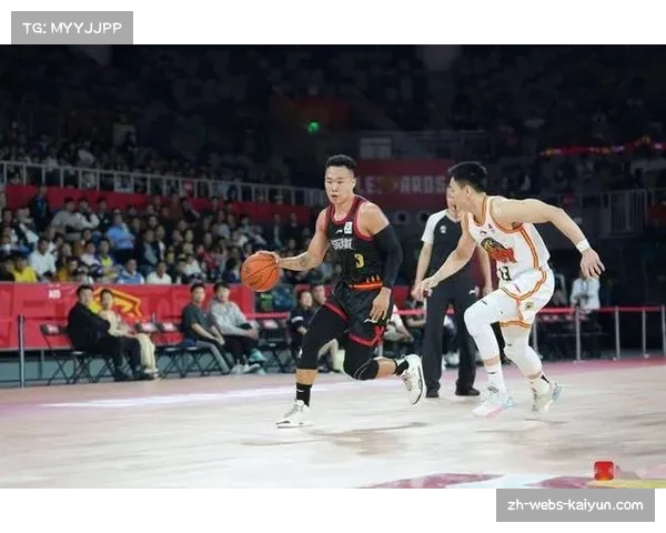 贺希宁10分贡献外线火力 中国男篮五人得分上双